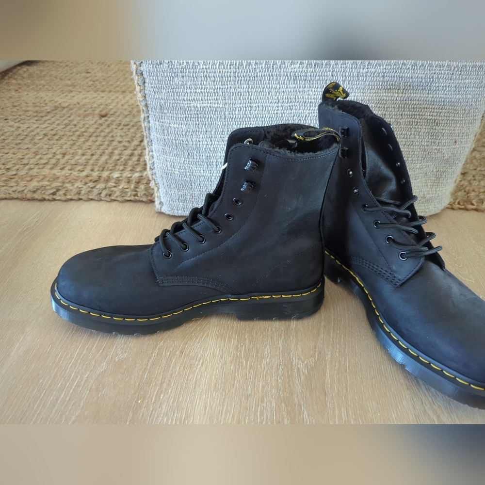 Dr. Marten 1460 Pascal WG Suede Boot, Men, Black, size 13 New - Picture 6 of 10